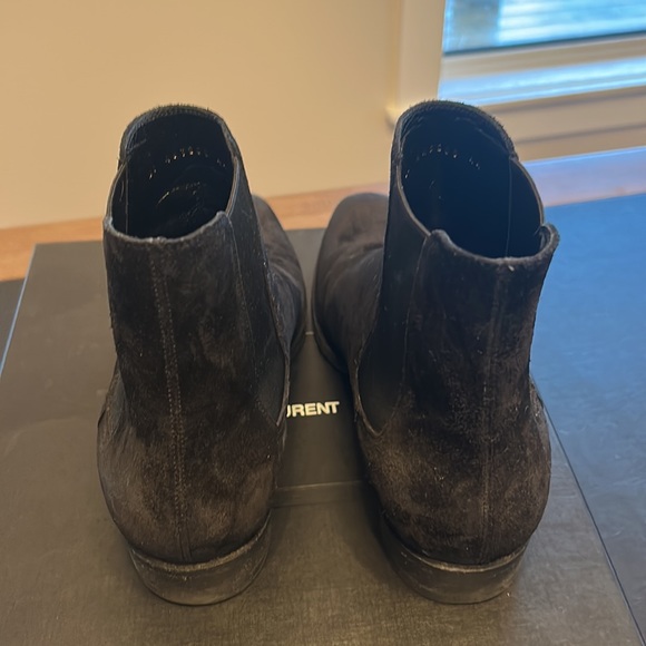 Selling my size 44 (US 11) Yves Saint Lauren (YSL) Wyatt Chelsea boots in Black - Picture 8 of 10